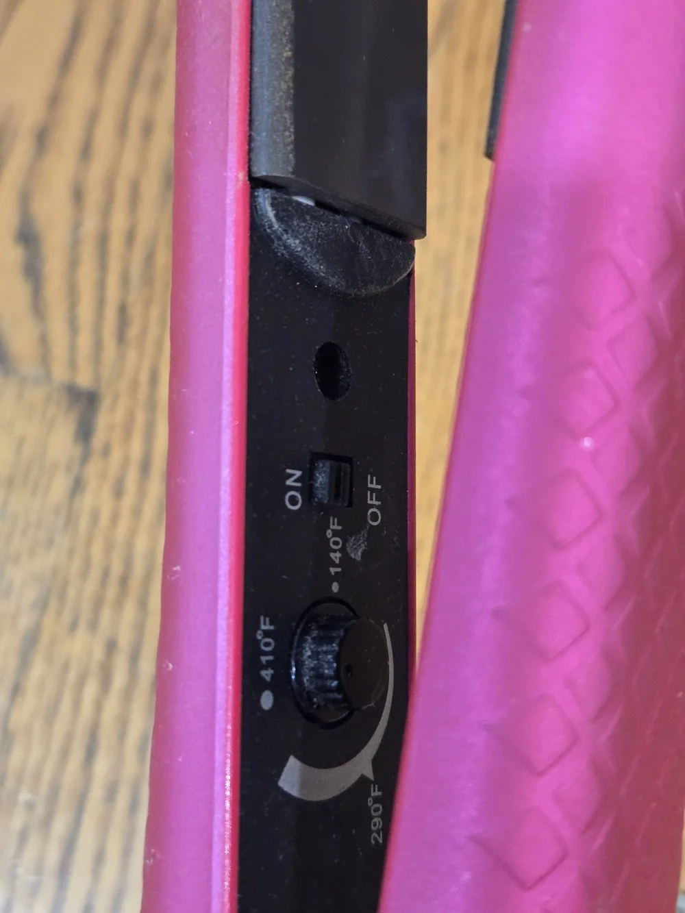 NuMe Hair Straightner